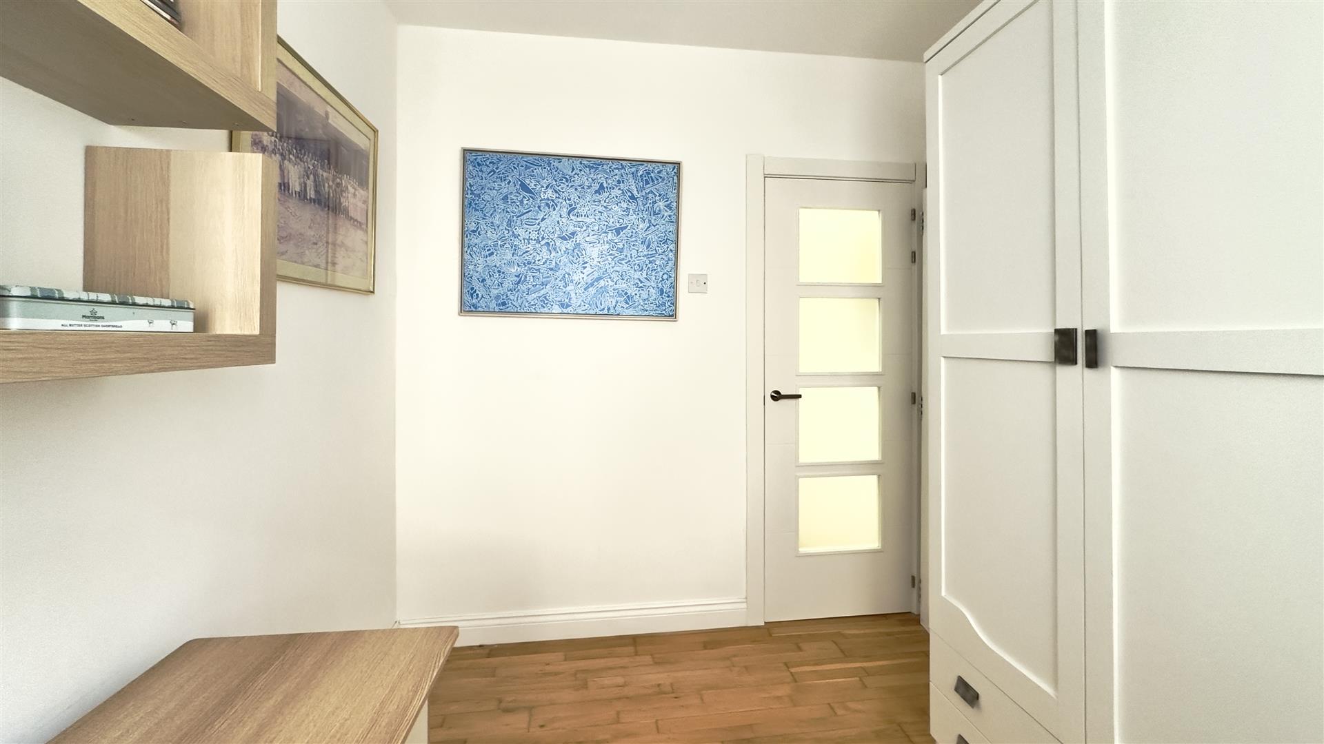 Image of Apartment - 2 Bedrooms - 1 Bathrooms for Sale in South District-Gibraltar, Image 8